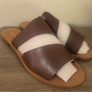 Nine West slip on sandal